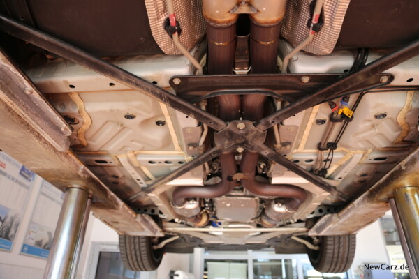 Chevrolet Camaro Cabriolet Unterboden Mitte