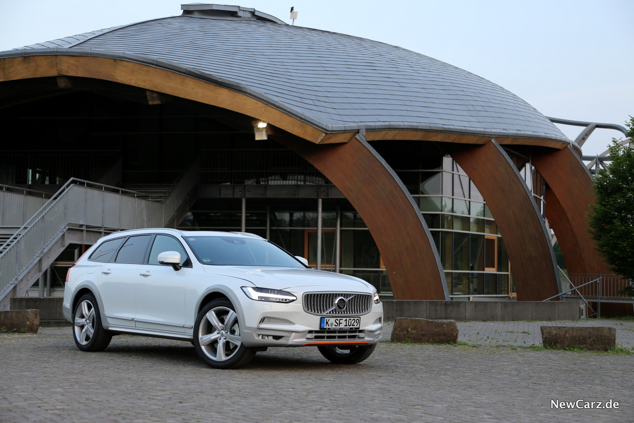 Volvo V90 Cross Country Ocean Race - Luxus-Sondermodell