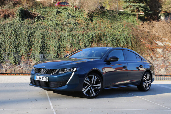 Peugeot 508 GT schräg