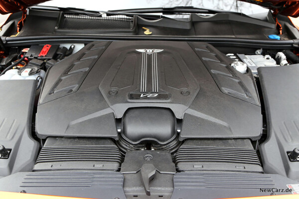 Bentley Bentayga V8 Motorraum