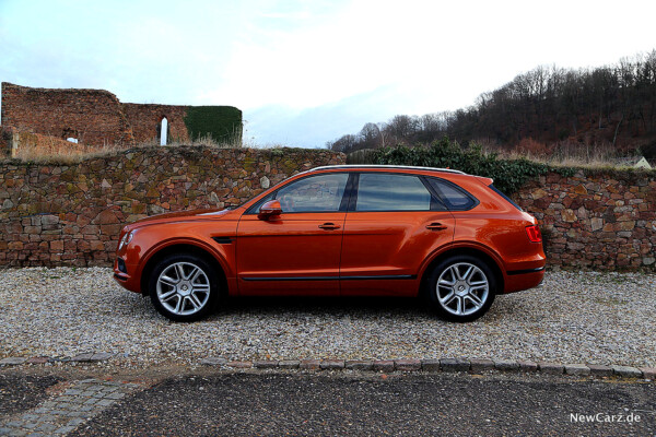 Bentley Bentayga V8 Seite