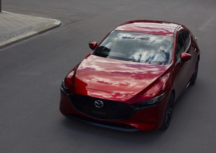 Frontansicht des neuen Mazda 3