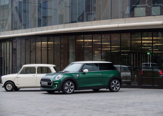 Seitenansicht des Mini 60 Years Edition