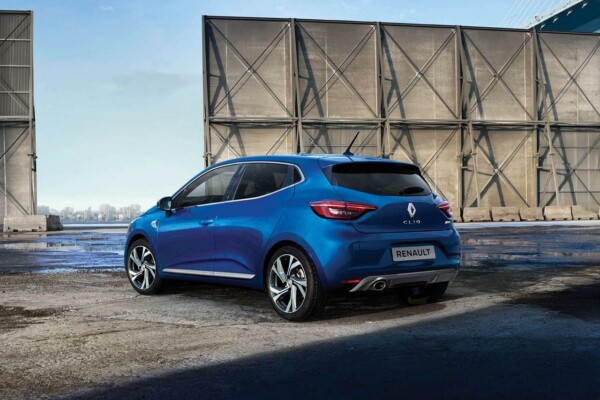 Renault Clio 2019 schräg hinten