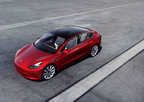 Tesla Model 3 Performance - Seitenansicht