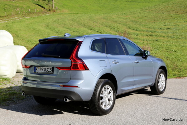 Volvo XC60 D3 Momentum Seite Heck