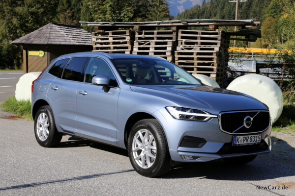 Volvo XC60 D3 Momentum Front Seite