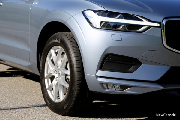 Volvo XC60 D3 Momentum LED Scheinwerfer