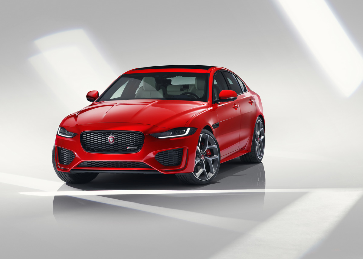 Frontansicht des neuen Jaguar XE