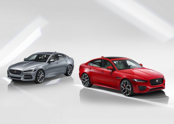 Jaguar XE im Doppelpack