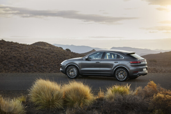 Porsche Cayenne Turbo Coupé Seite