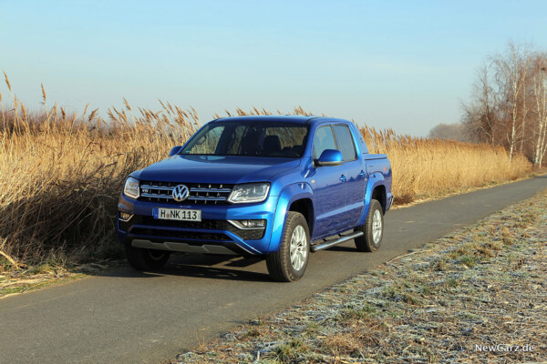 VW Amarok schräg vorne links