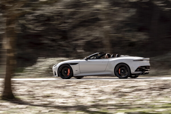 Aston Martin DBS Superleggera Volante Seite