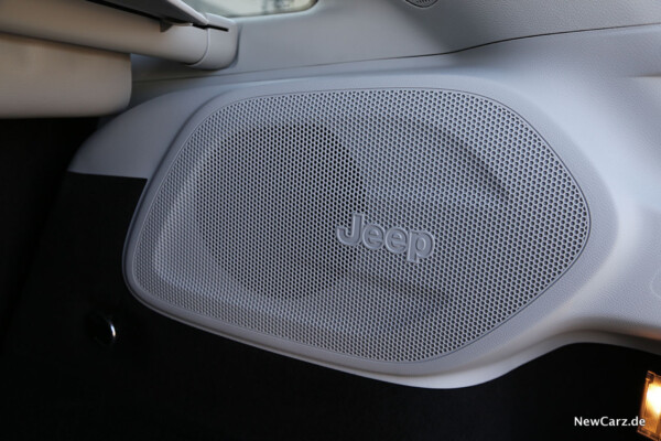 Jeep Cherokee Woofer