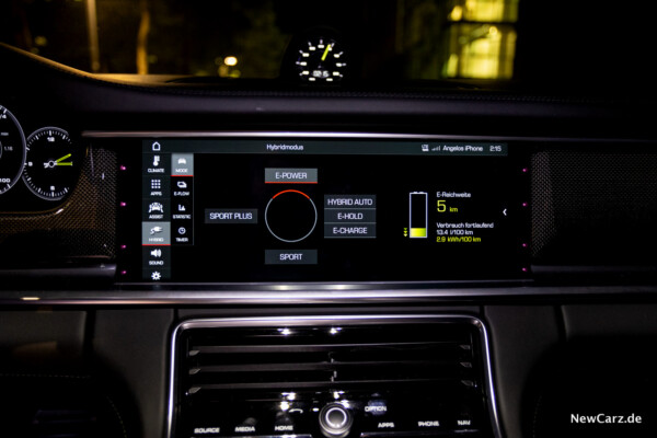 Porsche Panamera Turbo S E-Hybrid Touchscreen