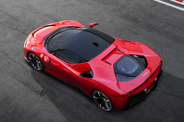 Ferrari SF90 Stradale von oben