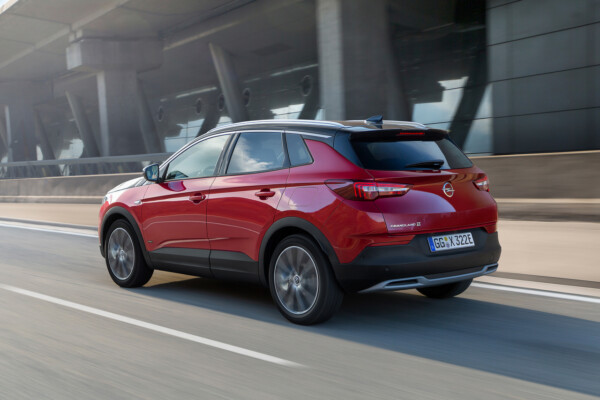 Opel Grandland X Hybrid4