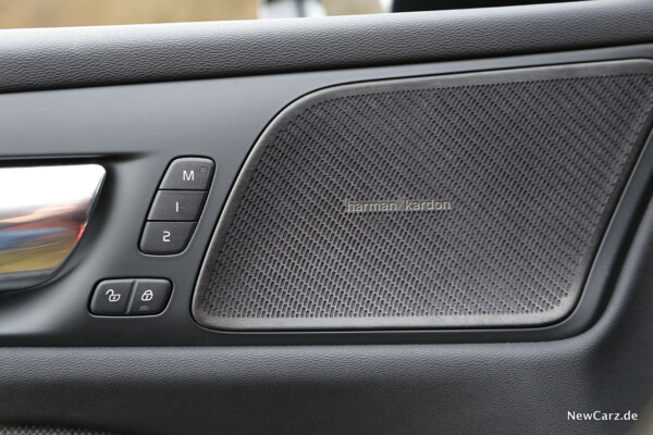 Volvo V60 harman/kardon