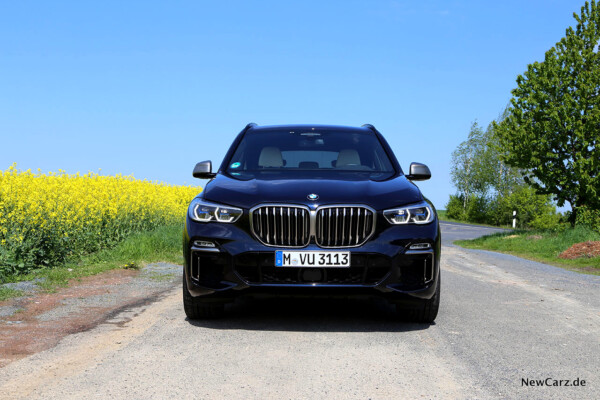 BMW X5 M50d Front