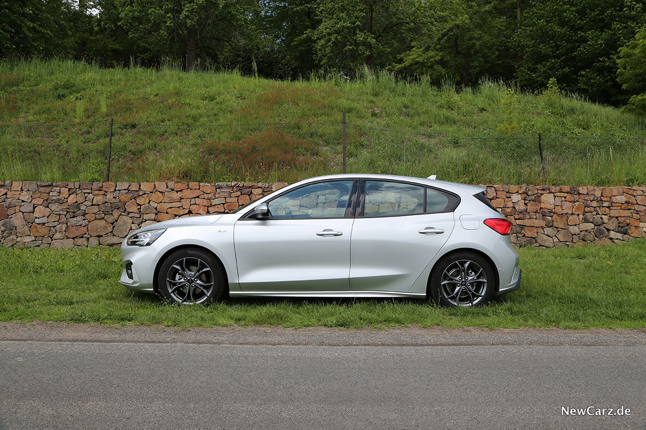 Ford Focus St Line Auf Sportlicher Linie Newcarz De