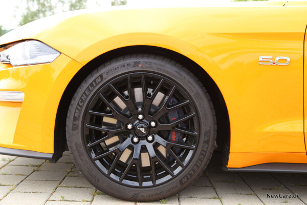 Ford Mustang GT Brembo