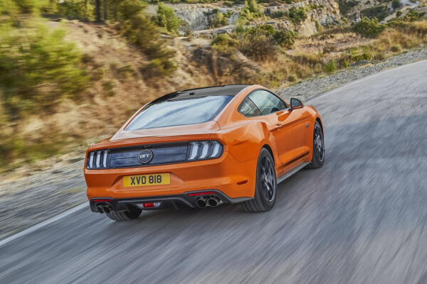 Heckansicht des Ford Mustang 55