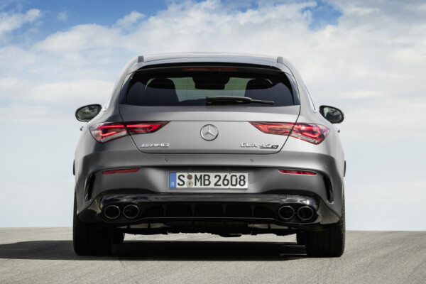 Heckansicht des Mercedes-AMG CLA 45 4Matic+ Shooting Brake 