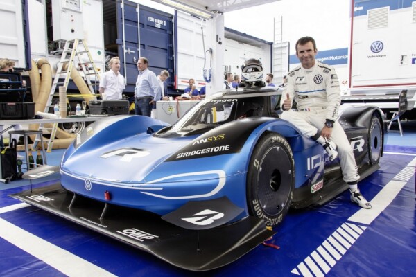 Volkswagen ID.R und Romain Dumas