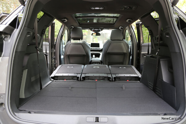 Kofferraum im Peugeot 5008