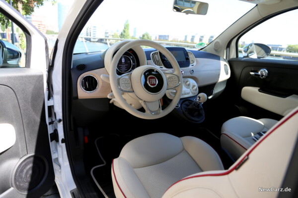 Fiat 500 Dolcevita Hybrid Innenraum