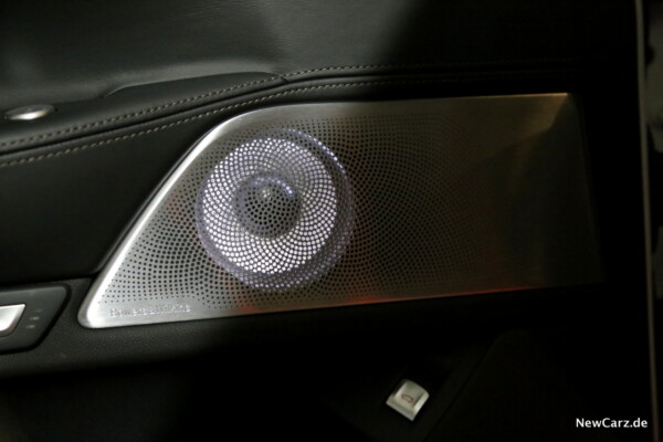 Bowers & Wilkins Diamond Surround Sound System Mitteltöner