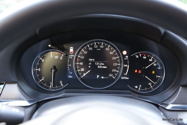 Cockpit Mazda6 2019