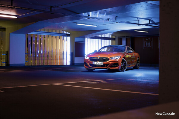 BMW M850i xDrive Nightshot