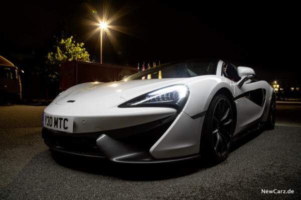 McLaren 570S Spider seitlich