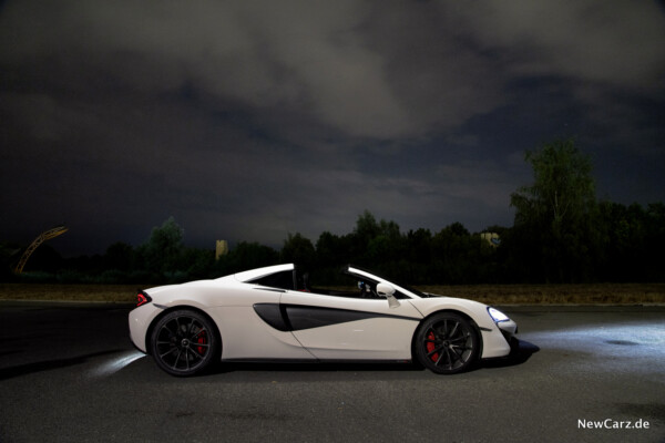 McLaren 570S Spider offen