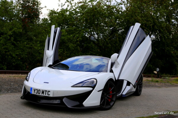 McLaren 570S Spider Scherentüren