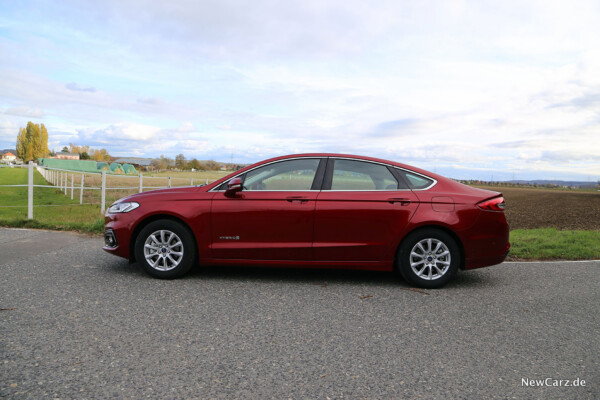 Ford Mondeo Hybrid Seite