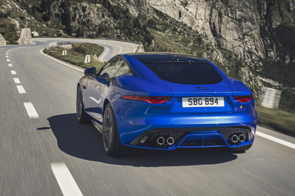 Jaguar F-Type 2020 schräg hinten links