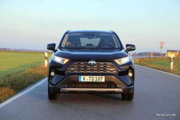 Front des RAV4 MKV