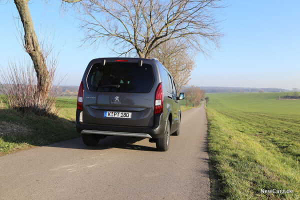 Peugeot Rifter L2 schräg hinten rechts
