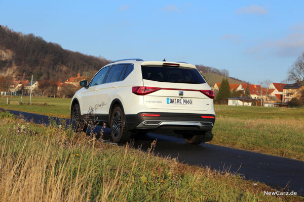 Seat Tarraco schräg hinten