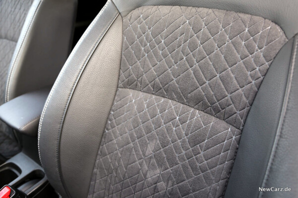 Sitzbezug im Suzuki SUV