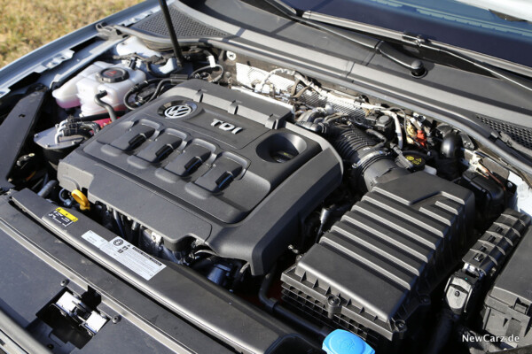 Motorraum Passat TDI