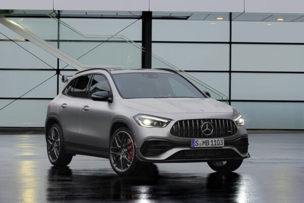 Mercedes-AMG GLA 45 4Matic+ Front