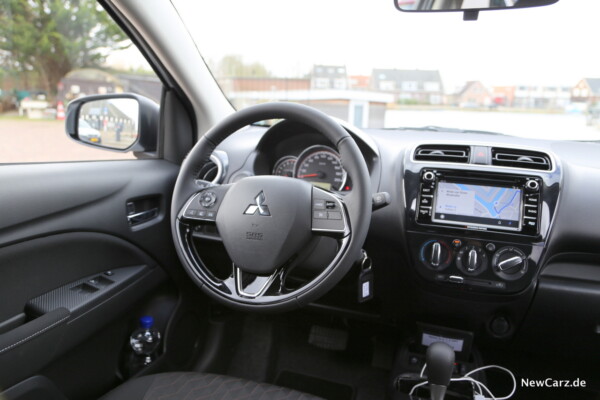 Innenraum Space Star Facelift