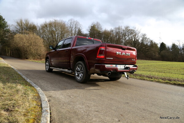 RAM 1500 Sport onroad