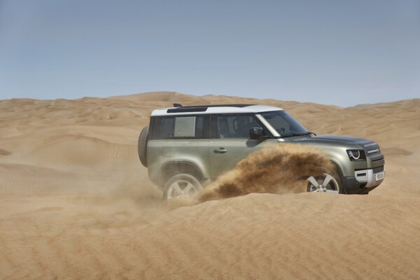 Land Rover Defender 90 Sand