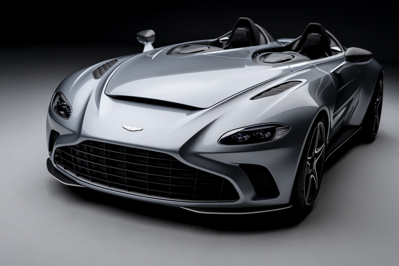 Aston Martin V12 Speedster