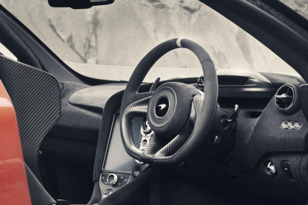 McLaren 765 LT Cockpit