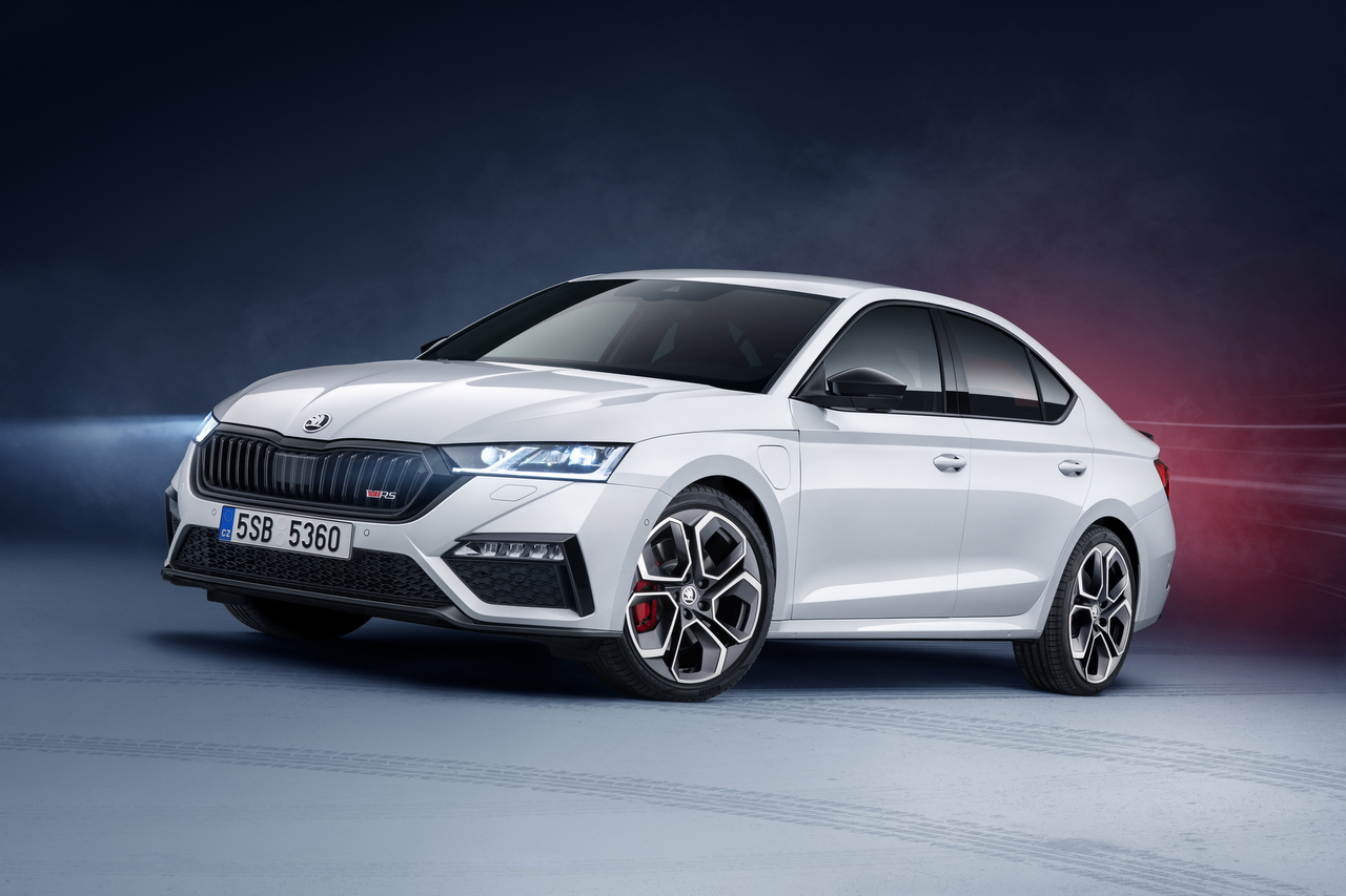 Skoda Octavia RS iV Power dank Elektro Boost NewCarz de